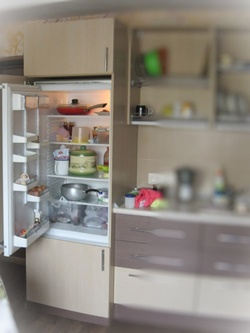 встраиваемый холодильник