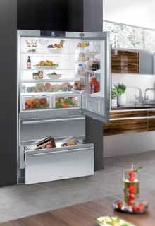 Что лучше: встроенный или автономный холодильник