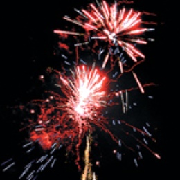 Суперсалют "Страна чудес" (1,2" х 100) в Нижнем Новгороде