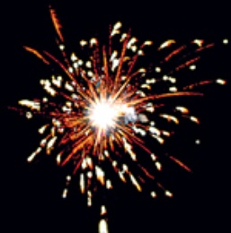 Батарея салютов "Мулен Руж" (1" х 16) в Нижнем Новгороде