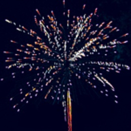 Батарея салютов "Ниагара" (1" х 12) в Нижнем Новгороде