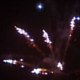 Батарея салютов "Северное сияние" (1,0"х 12) в Нижнем Новгороде